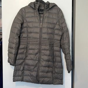 Packable puffer coat